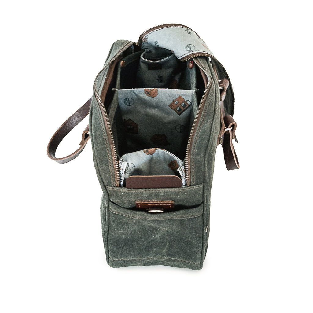 NEW! Larue Handbag in Deep Forest